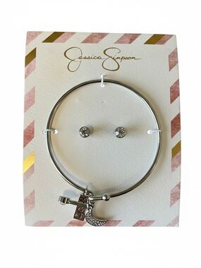 💍⭐️”Jessica Simpson” Silver Charm Bracelet with Earrings⭐️💍